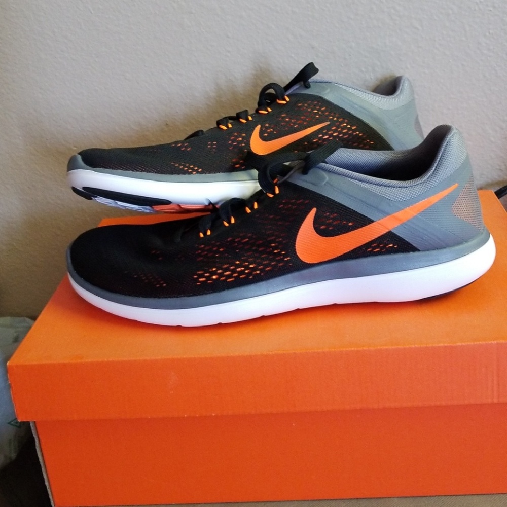 New Mens Nike Flex 11.5